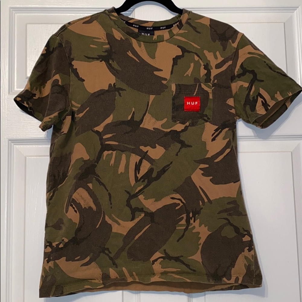 HUF TSHIRT SIZE MEDIUM